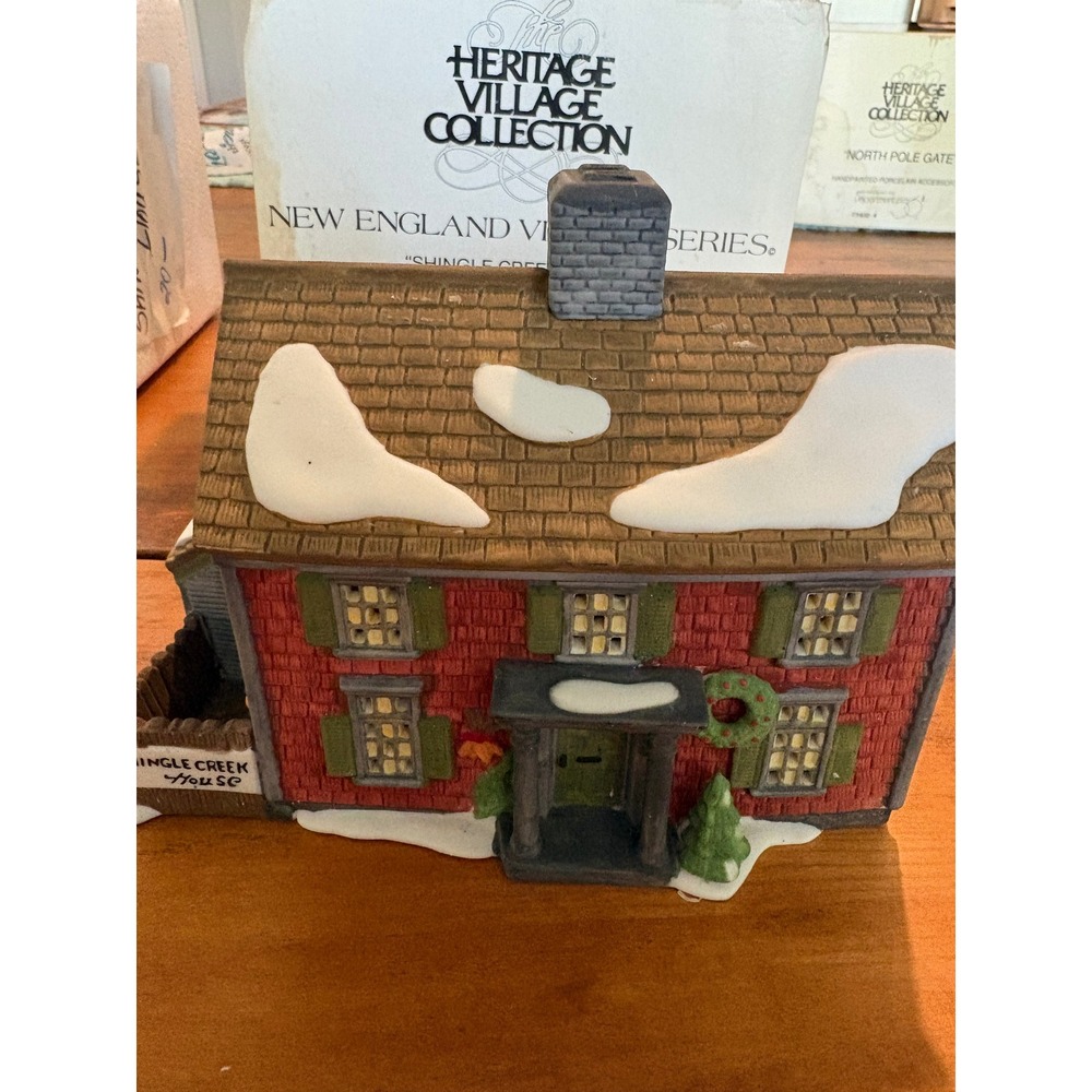 Dept‎ 56 Shingle Creek House New England Village Series 5946-3  Porcelain House
